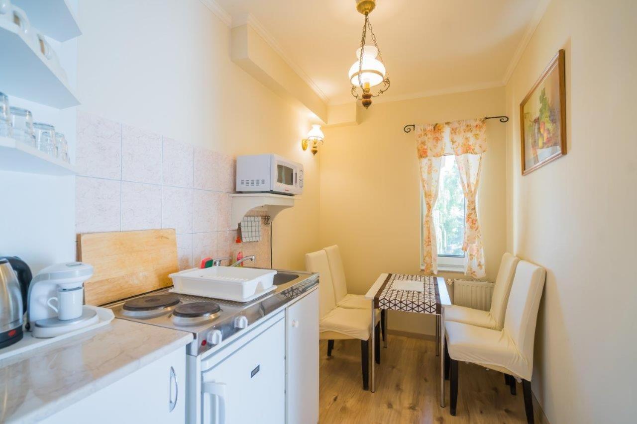 Jade Panzio Bed and Breakfast Balatonföldvár Εξωτερικό φωτογραφία