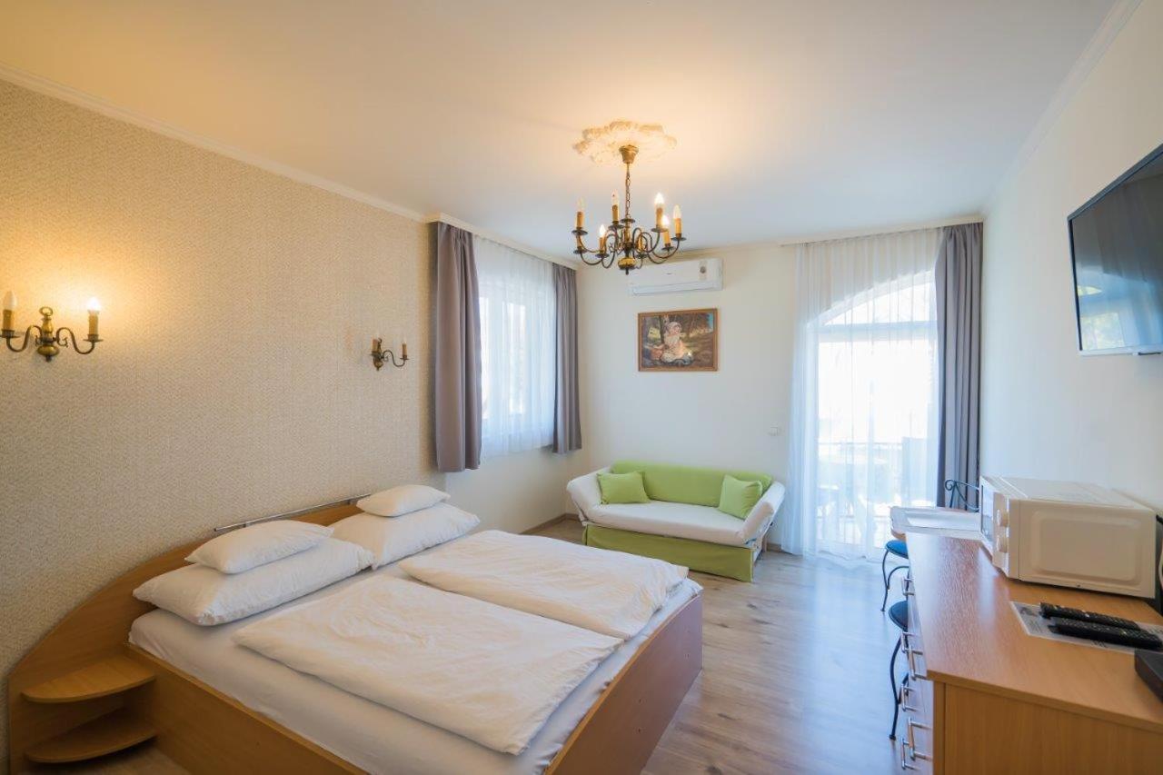 Jade Panzio Bed and Breakfast Balatonföldvár Εξωτερικό φωτογραφία